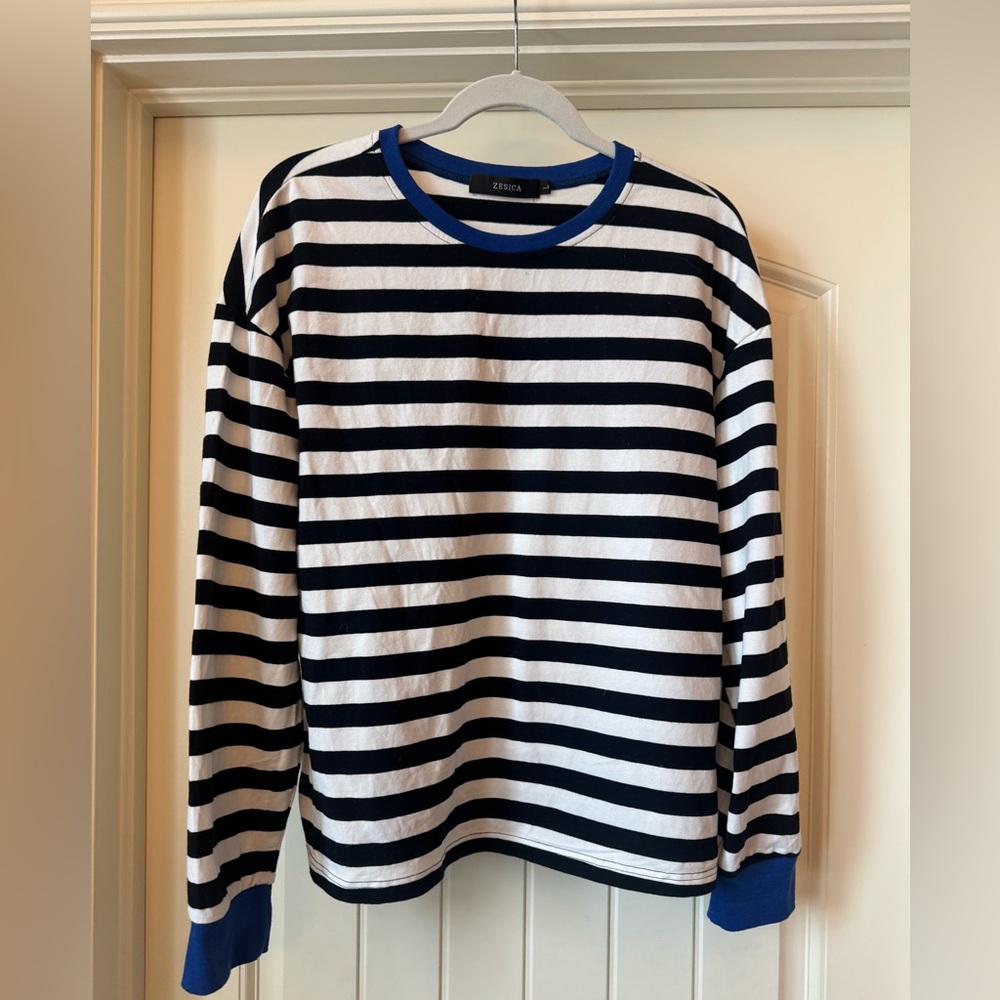 Black and White Striped Long Sleeve Tee